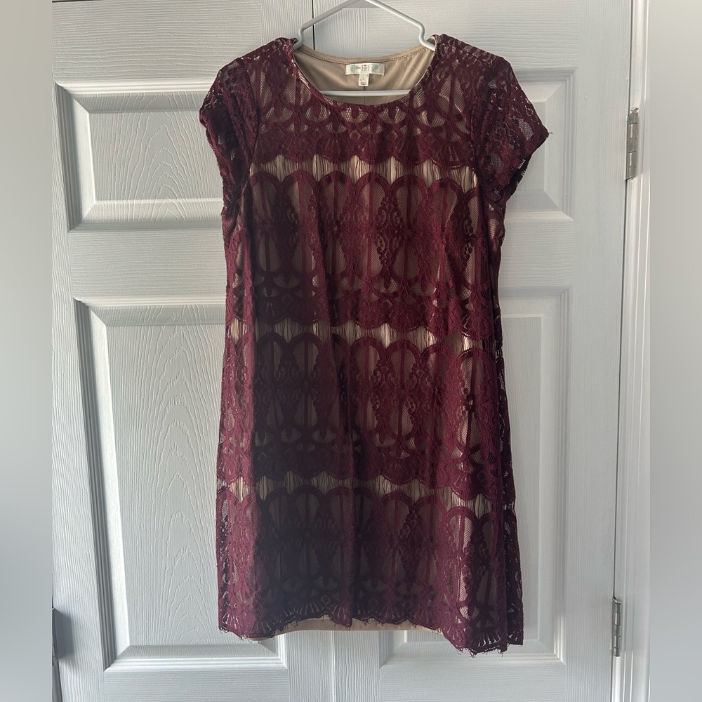 Love, fire womens red and cream dress